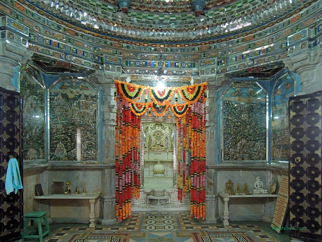 2013.02.21 Jodhpur Bheru Bagh Parshvanath Jain Temple N1892