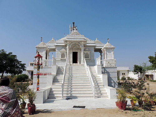 2013.02.24 Kankani - Tribhuvan Parshvanath Jain Temple N2353