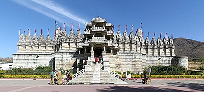 Datei:Jain Temple Ranakpur.jpg