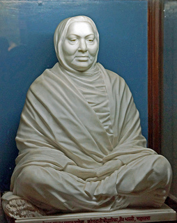 Delhi Atma Vallabh Smarak Jain Mandir 01279 Sadhvi Mrigavati Memorial