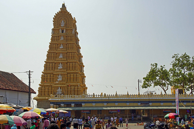 2014.01.18 Mysore - Chamundeshwari Temple 06261