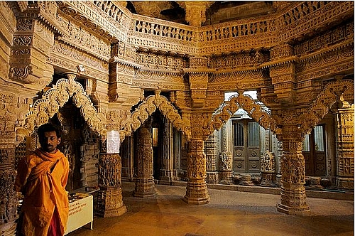 http://www.herenow4u.net/fileadmin/v3media/pics/Jain_Temples/Jaisalmer/Jaisalmer_020.jpg