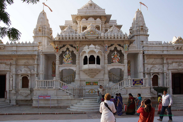 2013.02.13 Nakoda Shantinatha & Rishabhanatha Temple 01604