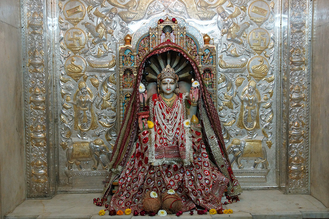 Delhi Atma Vallabh Smarak Jain Mandir 01286 Padmavati Temple