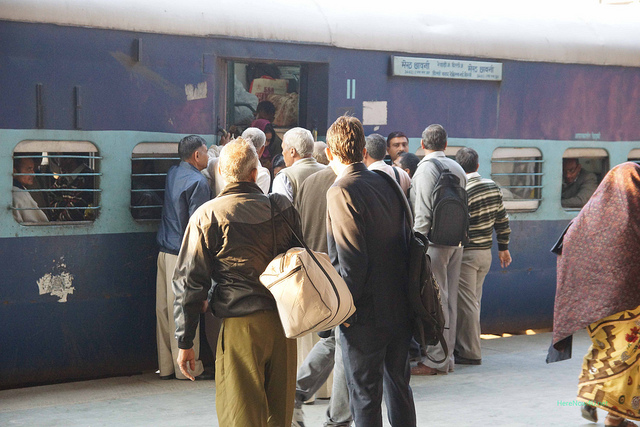 2013.02.12  Delhi Cantt. Railway Station 01442