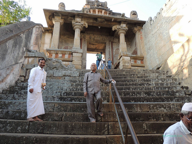 2014.01.15 HN4U @ Bahubali, Shravanabelagola N3808